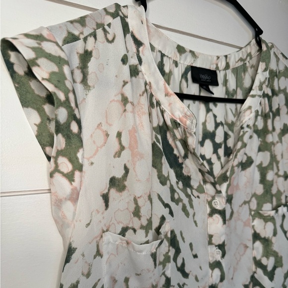 Mossimo pattern blouse - Picture 2 of 5